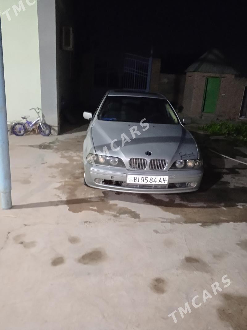 BMW E39 2002 - 95 000 TMT - Кака - img 2