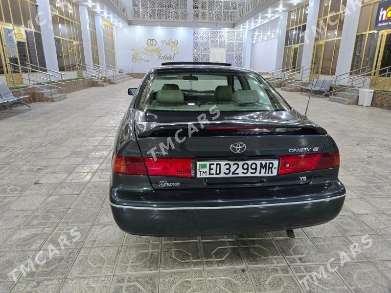 Toyota Camry 2000 - 150 000 TMT - Мары - img 3