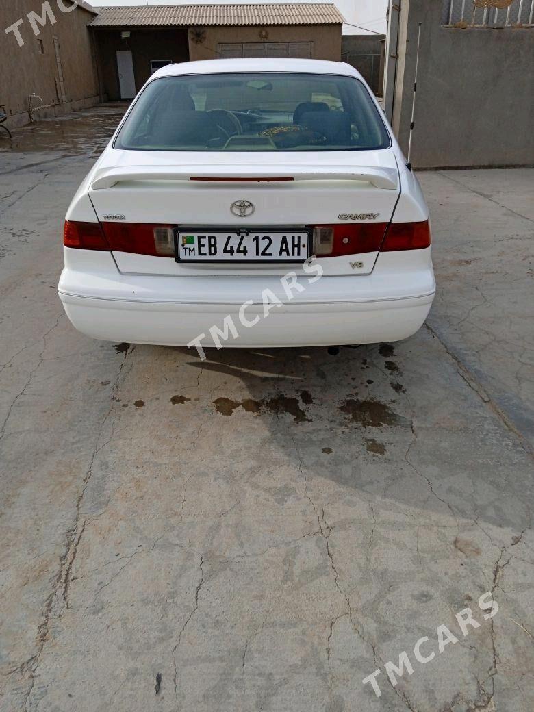 Toyota Camry 1997 - 105 000 TMT - Babadaýhan - img 4