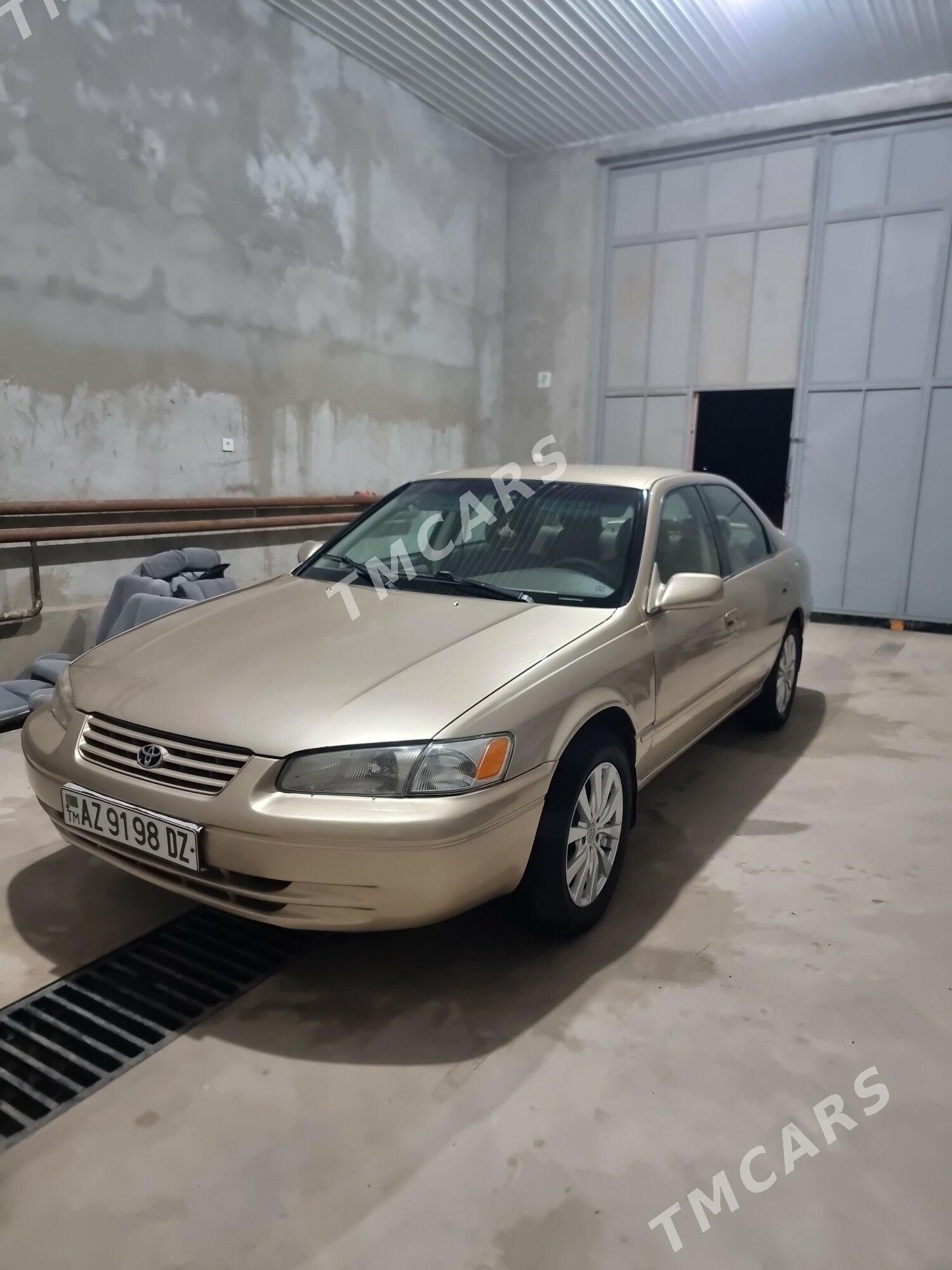 Toyota Camry 1998 - 125 000 TMT - Губадаг - img 4