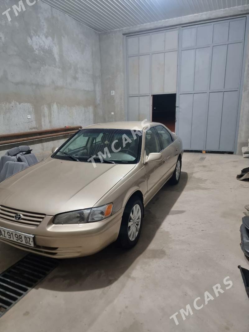 Toyota Camry 1998 - 125 000 TMT - Губадаг - img 2
