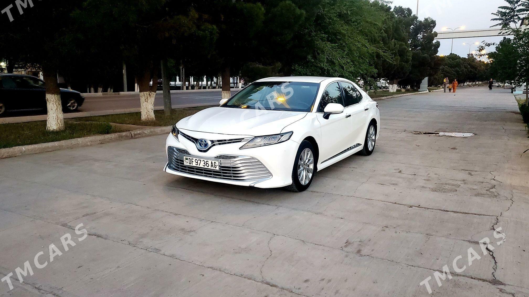 Toyota Camry 2019 - 260 000 TMT - Мары - img 2