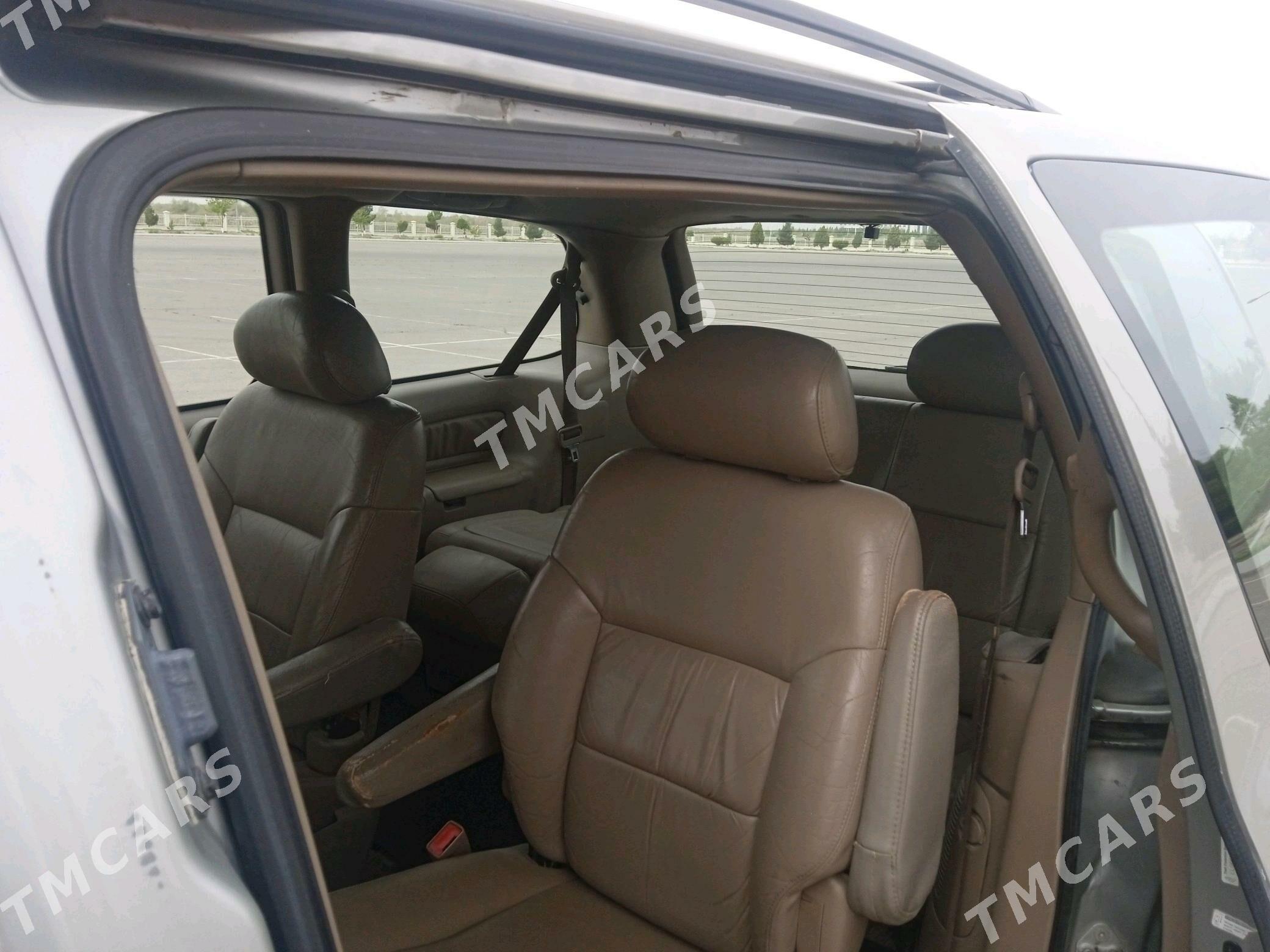 Toyota Sienna 2002 - 160 000 TMT - Чарджоу - img 9