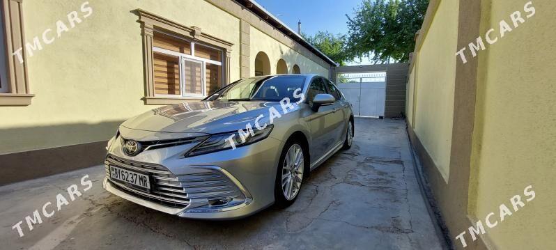 Toyota Camry 2022 - 290 000 TMT - Байрамали - img 2