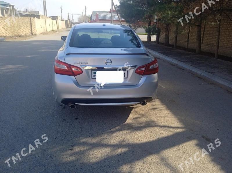 Nissan Altima 2016 - 160 000 TMT - Мары - img 4