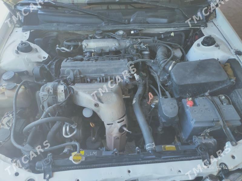 Toyota Camry 2000 - 130 000 TMT - Köneürgenç - img 4