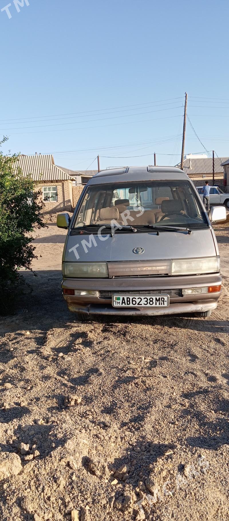 Toyota Town Ace 1991 - 30 000 TMT - Байрамали - img 3