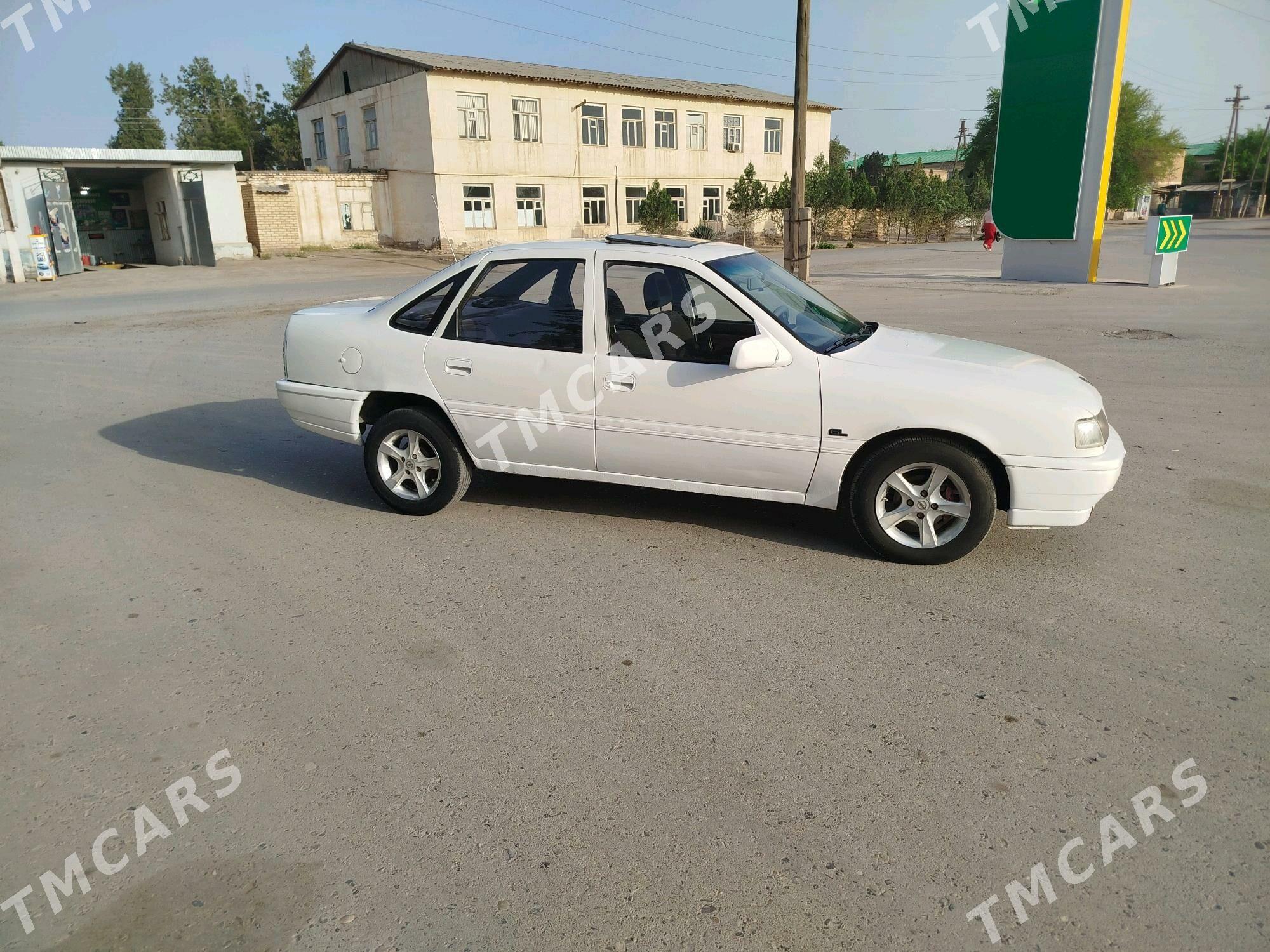 Opel Vectra 1990 - 24 000 TMT - Dänew - img 6