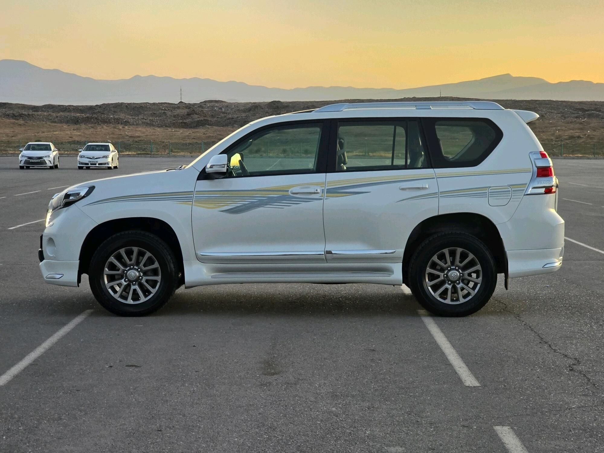 Toyota Land Cruiser Prado 2016 - 670 000 TMT - Ашхабад - img 3