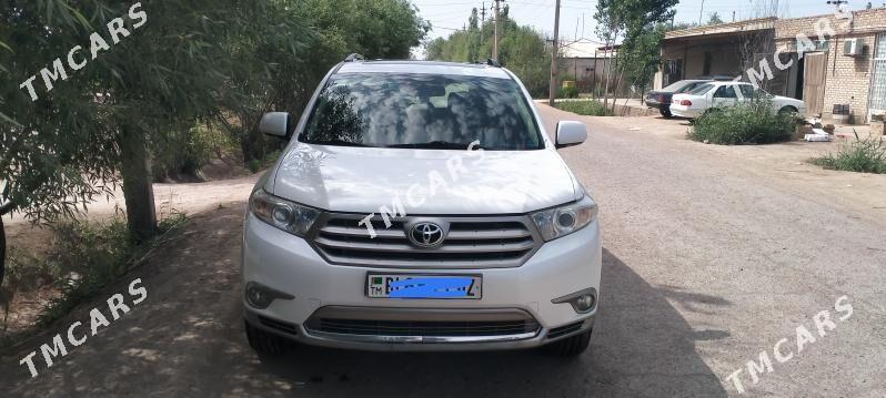 Toyota Highlander 2012 - 330 000 TMT - Кёнеургенч - img 5