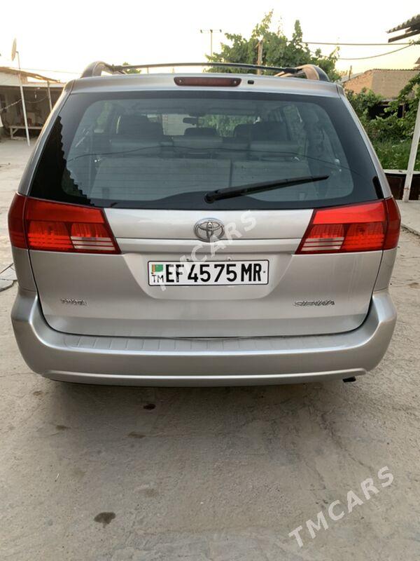 Toyota Sienna 2004 - 210 000 TMT - Türkmengala - img 3