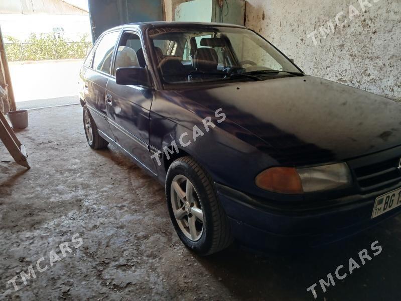 Opel Astra 1993 - 32 000 TMT - Губадаг - img 2