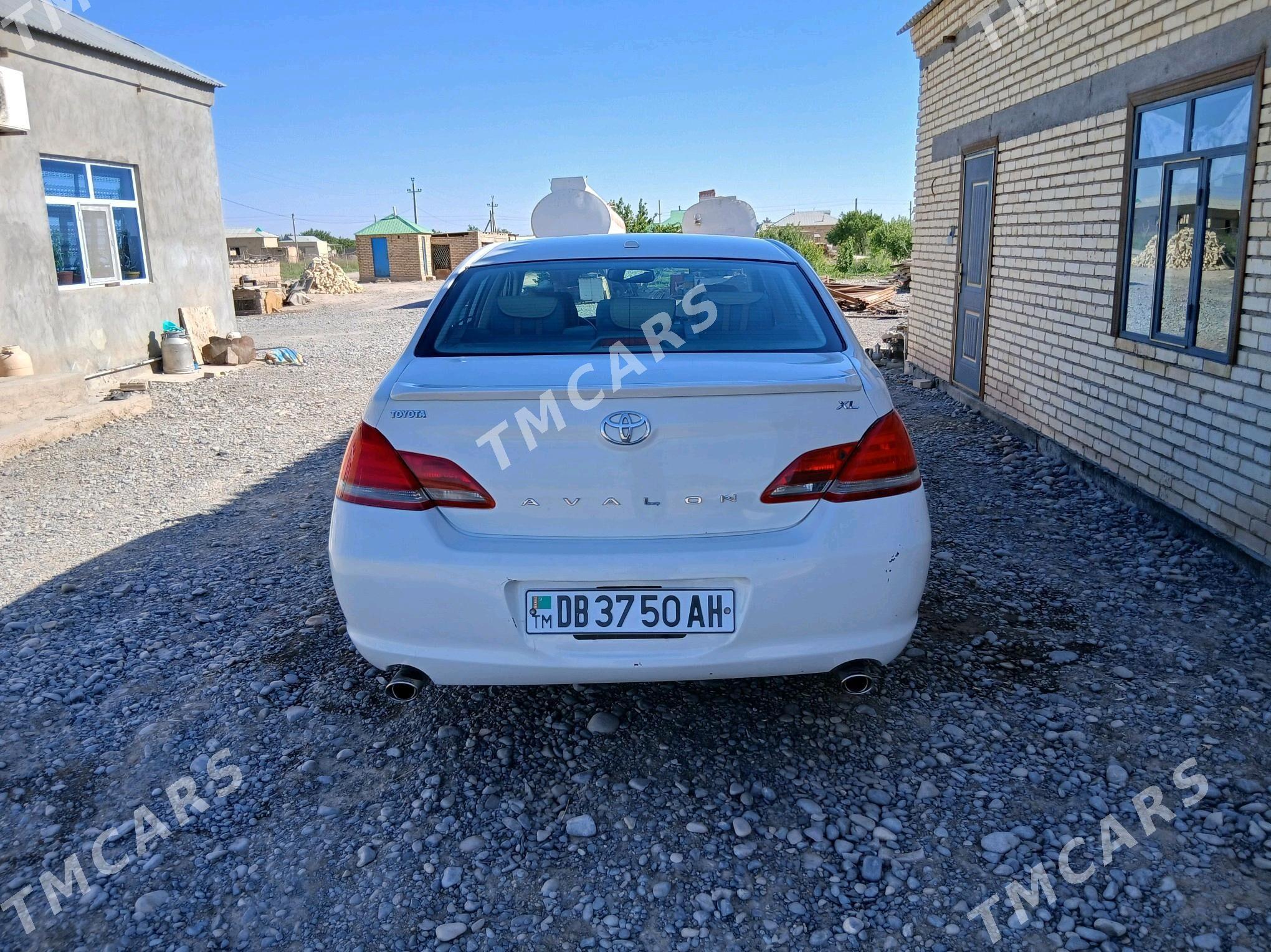 Toyota Avalon 2009 - 220 000 TMT - Кака - img 3