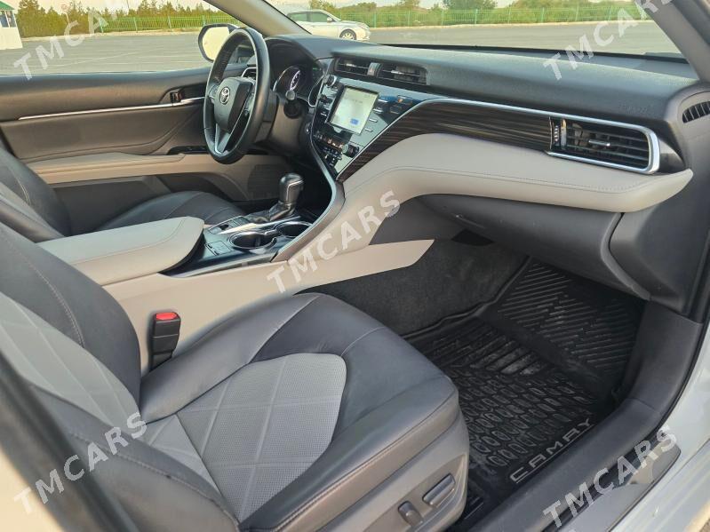 Toyota Camry 2018 - 295 000 TMT - Aşgabat - img 3
