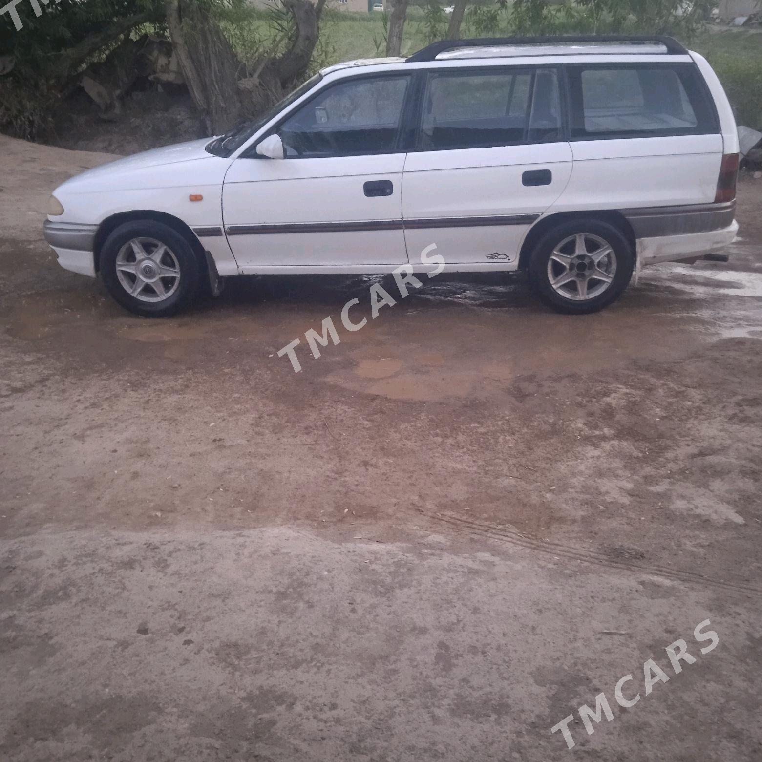 Opel Astra 1993 - 32 000 TMT - Boldumsaz - img 6