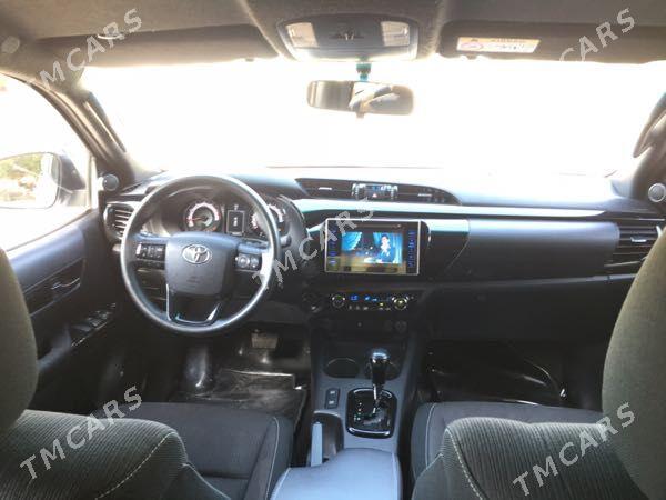 Toyota Hilux 2018 - 560 000 TMT - Гёкдепе - img 7