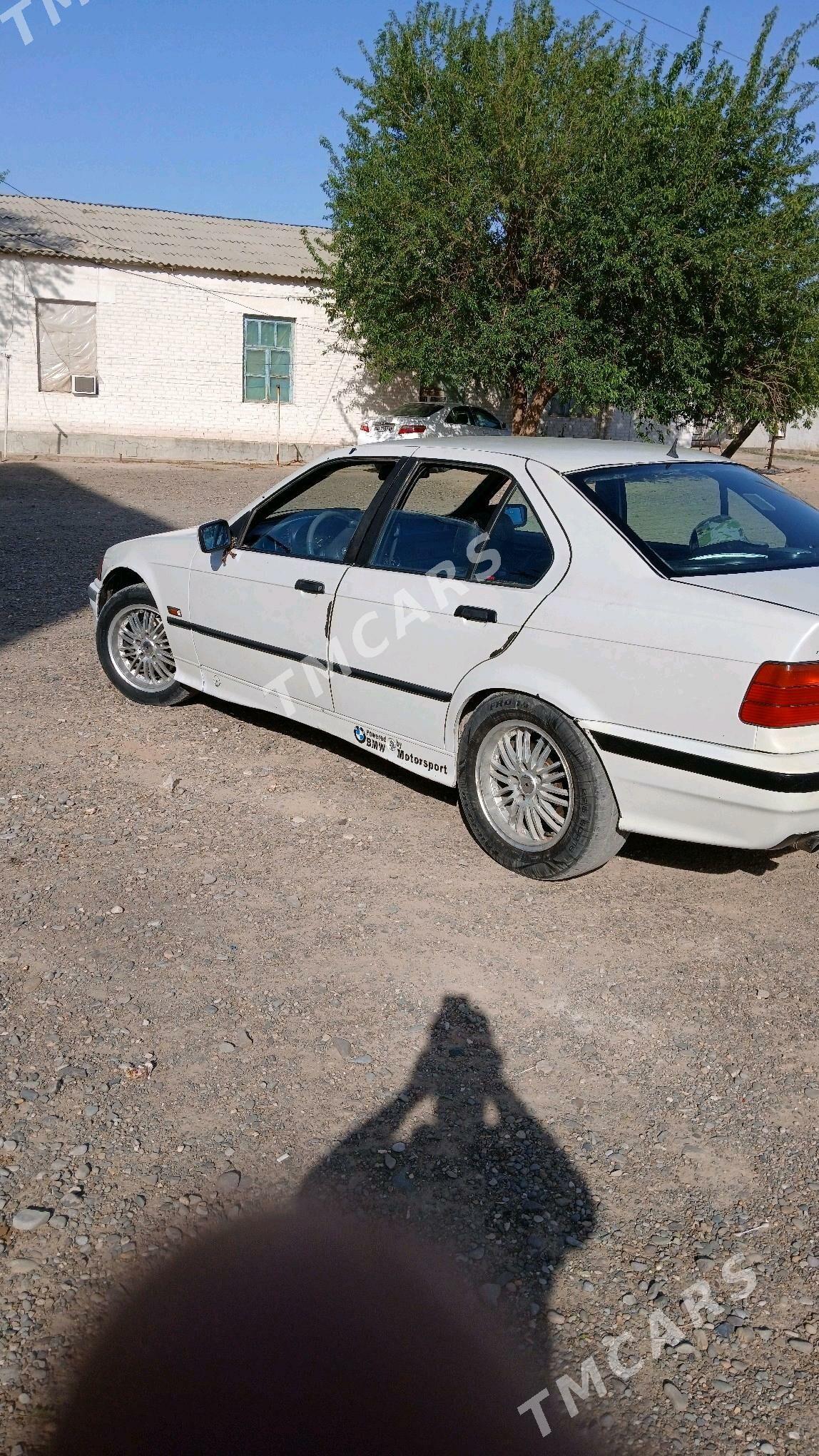 BMW 325 1992 - 45 000 TMT - Sarahs - img 5