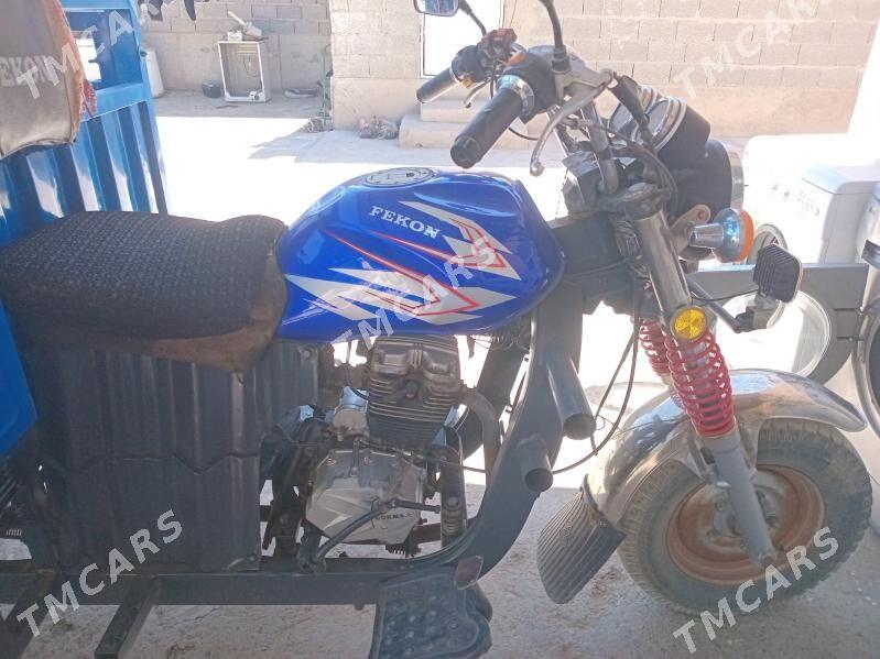 Fekon FK200-14G 2015 - 22 000 TMT - Бахарден - img 3