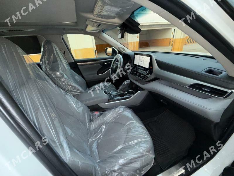 Toyota Highlander 2022 - 730 000 TMT - Aşgabat - img 4