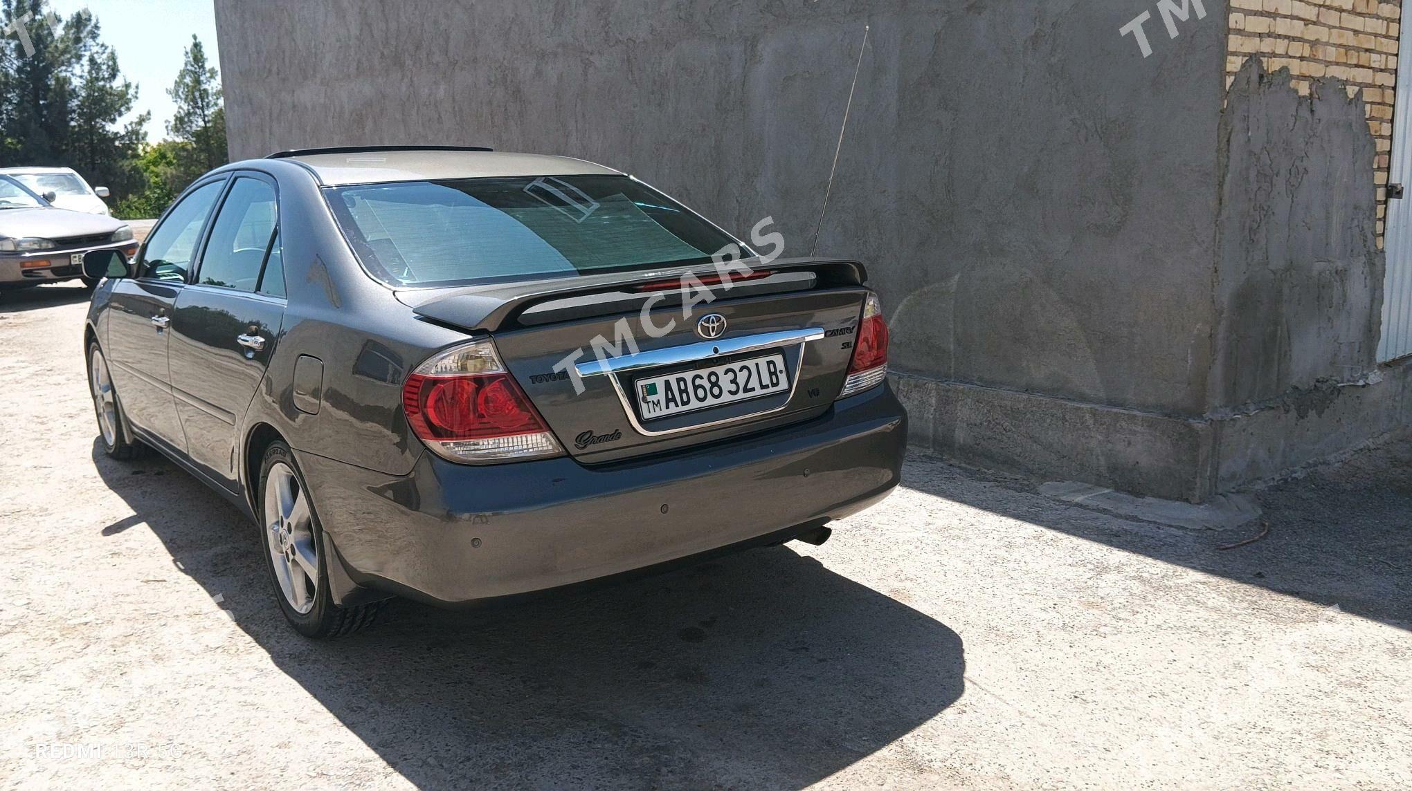 Toyota Camry 2005 - 165 000 TMT - Дянев - img 2