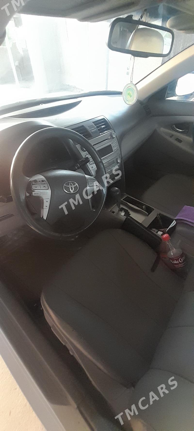 Toyota Camry 2010 - 175 000 TMT - Бахарден - img 4