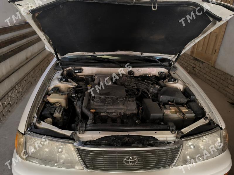 Toyota Avalon 1996 - 120 000 TMT - Гурбансолтан Едже - img 4