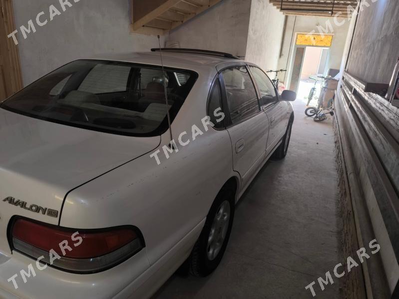 Toyota Avalon 1996 - 120 000 TMT - Гурбансолтан Едже - img 2