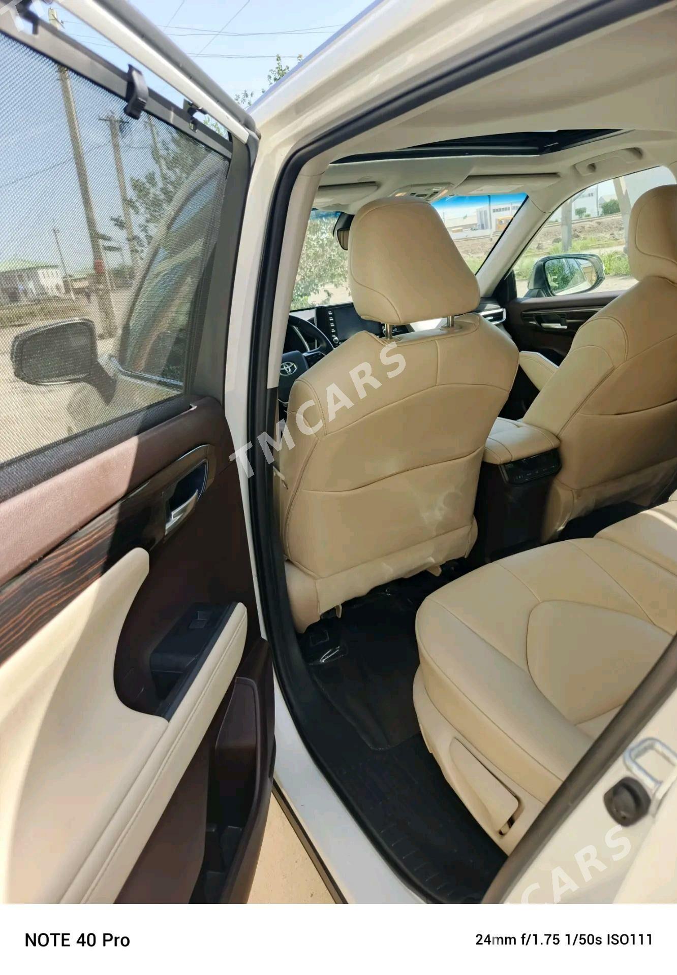 Toyota Highlander 2021 - 620 000 TMT - Кёнеургенч - img 9