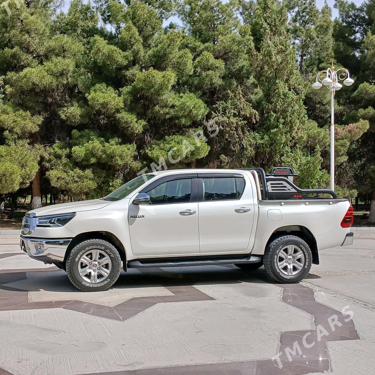 Toyota Hilux 2021 - 515 000 TMT - Гёкдепе - img 3