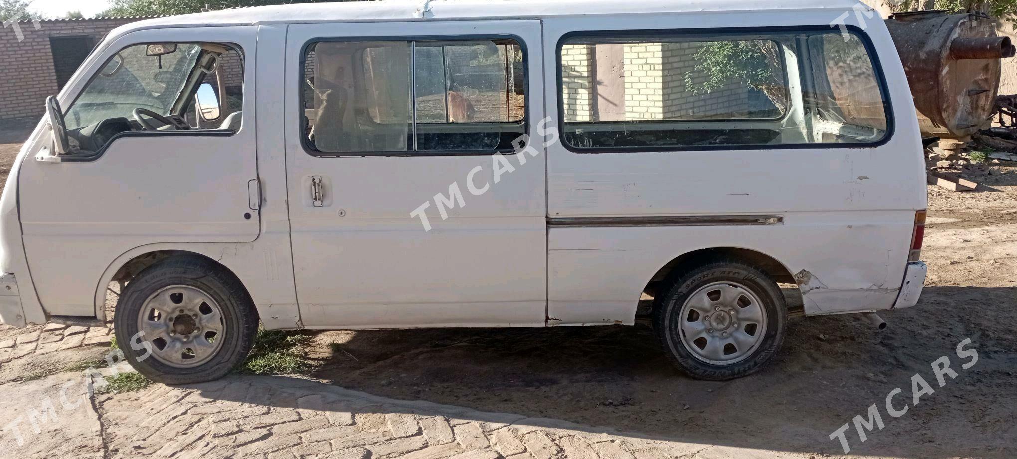 Toyota Hiace 1992 - 27 000 TMT - Туркменгала - img 2