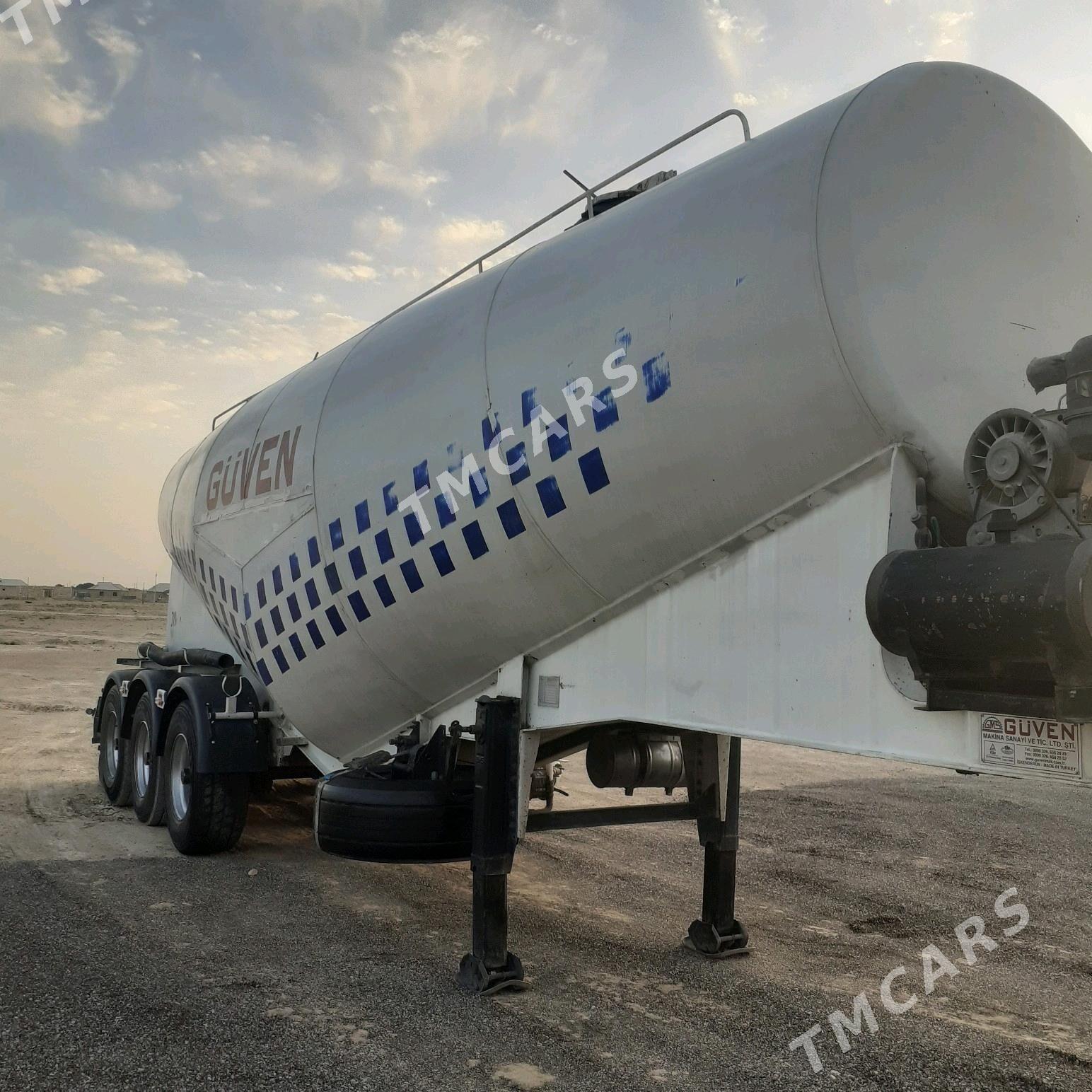 Kogel Cargo 2009 - 520 000 TMT - Jebel - img 3