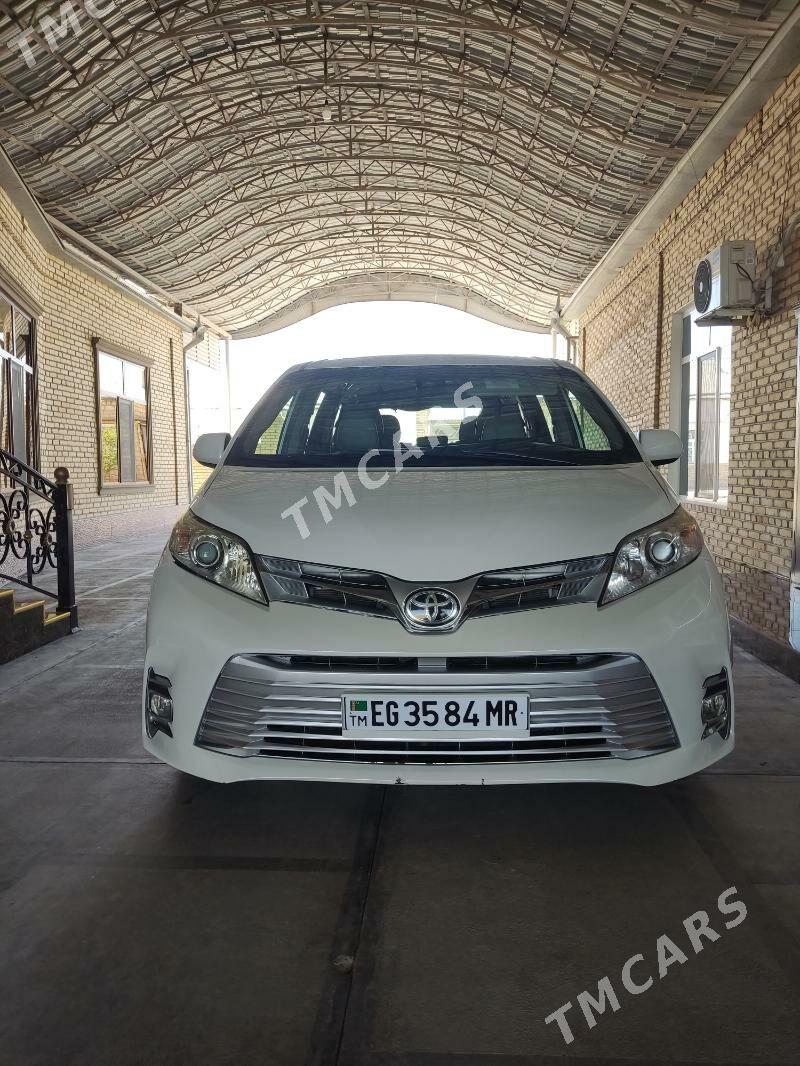 Toyota Sienna 2020 - 410 000 TMT - Мары - img 4