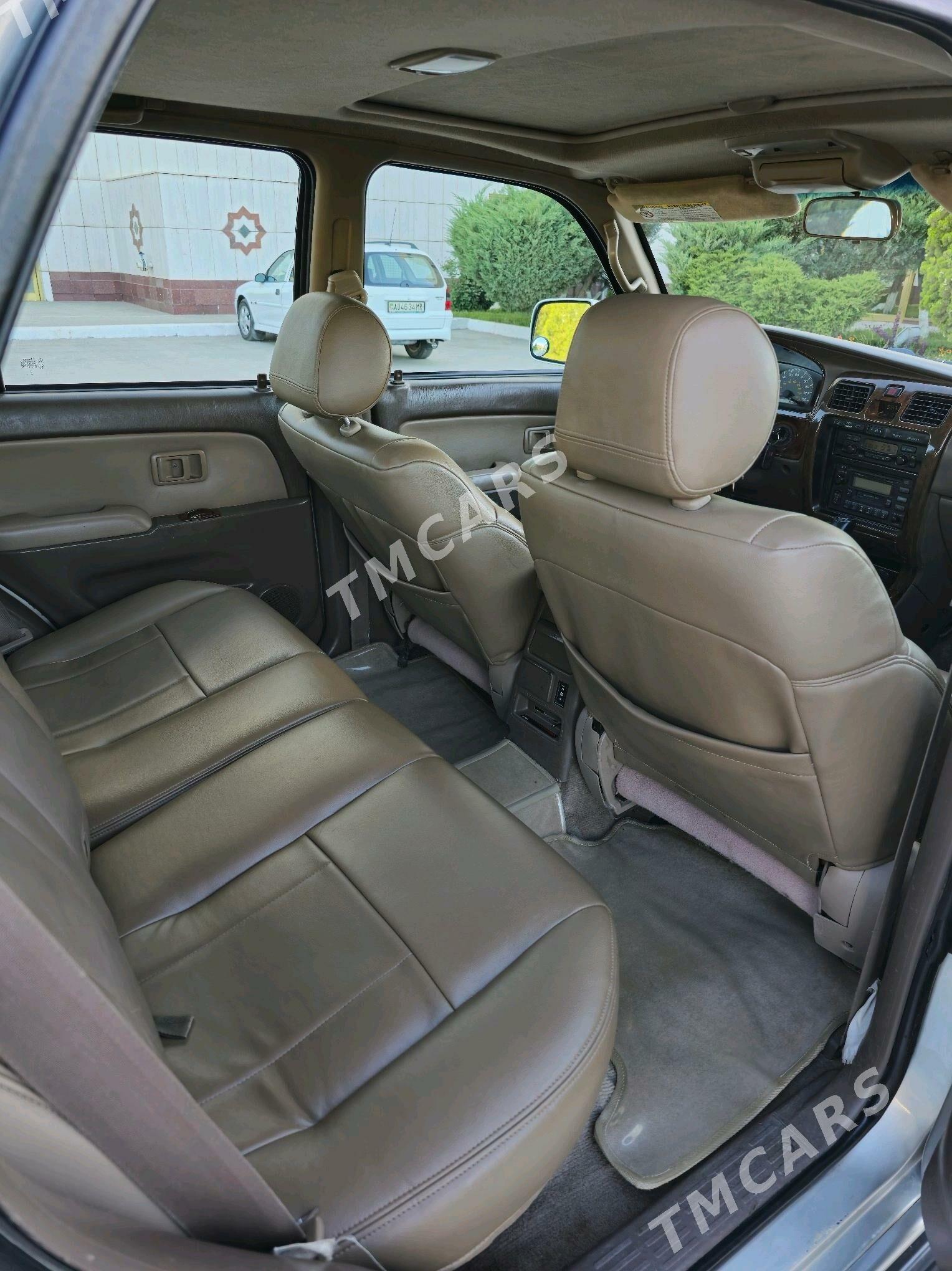 Toyota 4Runner 2000 - 150 000 TMT - Мары - img 2