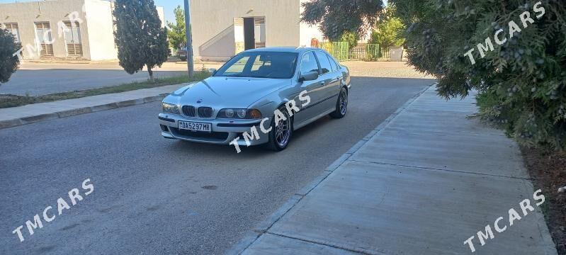 BMW E39 2001 - 150 000 TMT - Mary - img 2