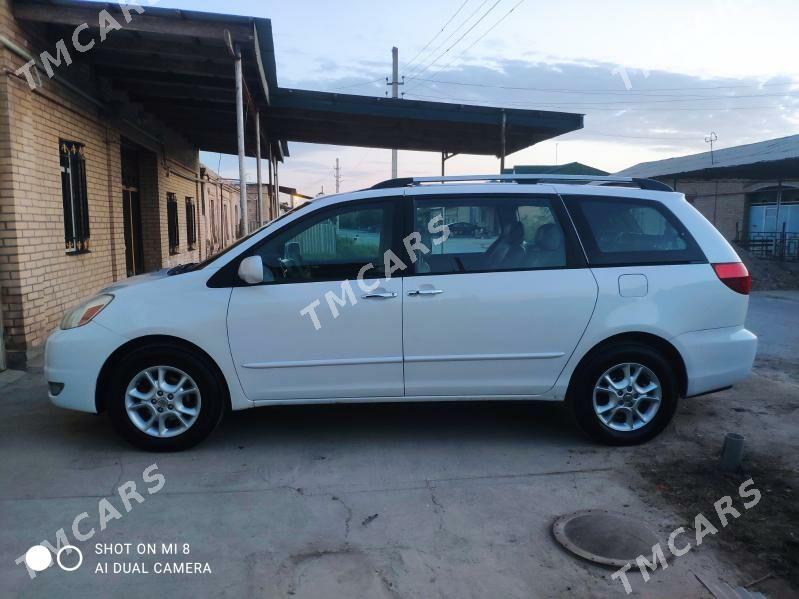 Toyota Sienna 2004 - 235 000 TMT - Туркменабат - img 5