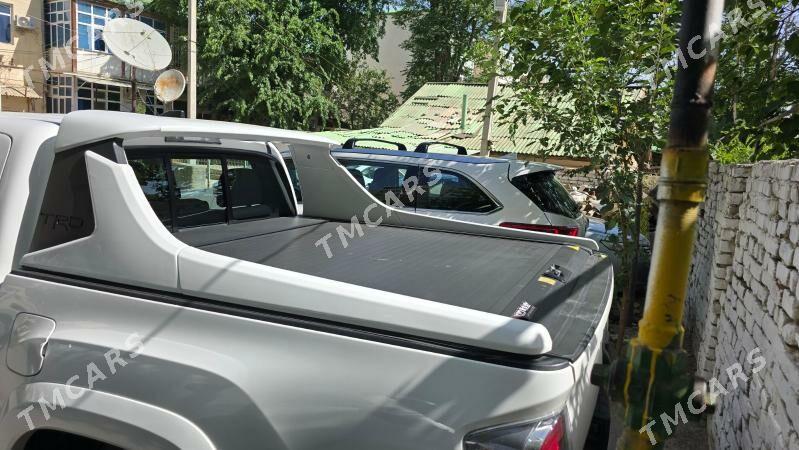 Toyota Tacoma 2020 - 650 000 TMT - Aşgabat - img 8