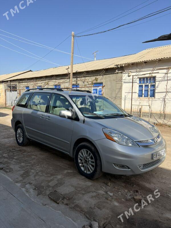 Toyota Sienna 2008 - 210 000 TMT - Halaç - img 6