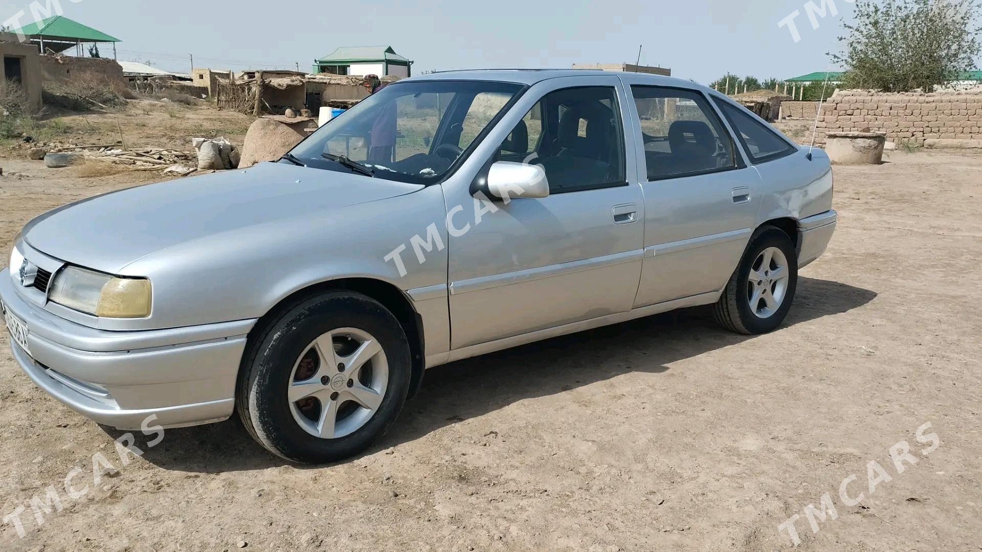 Opel Vectra 1989 - 25 000 TMT - Серахс - img 4