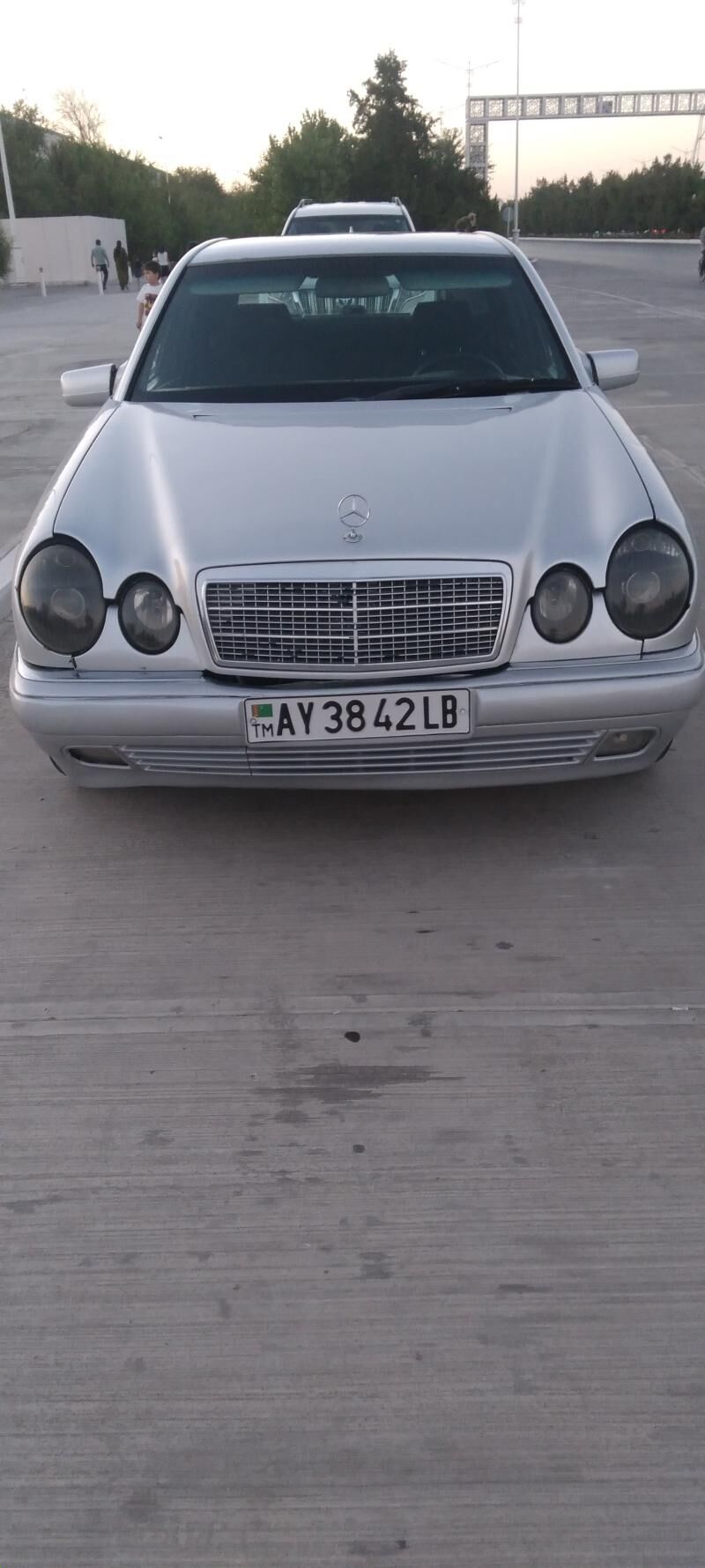 Mercedes-Benz E320 1997 - 80 000 TMT - Türkmenabat - img 9
