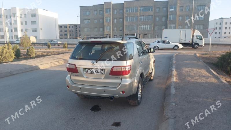 Toyota Fortuner 2008 - 250 000 TMT - Дашогуз - img 5