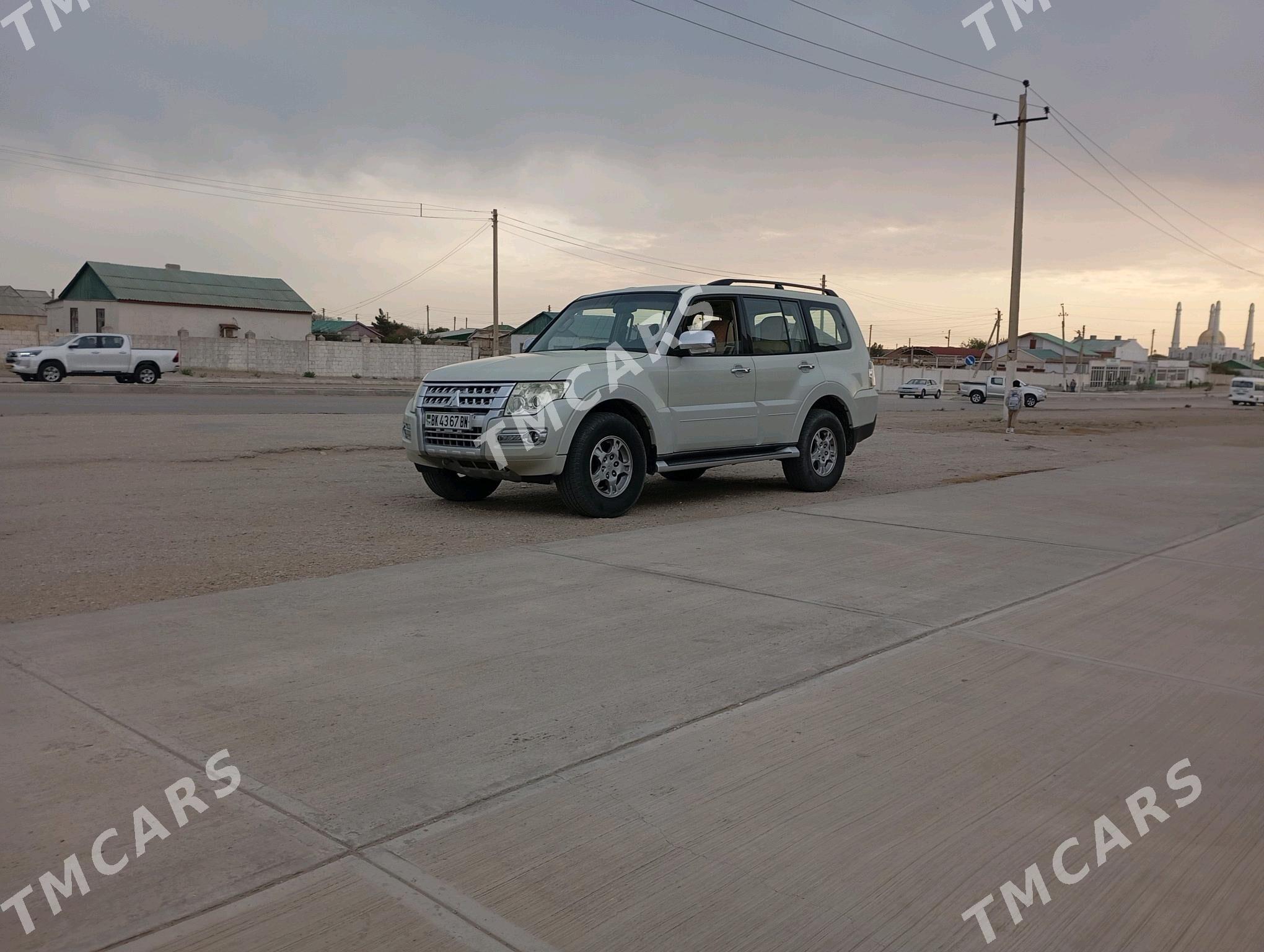 Mitsubishi Pajero 2017 - 348 000 TMT - Hazar - img 5