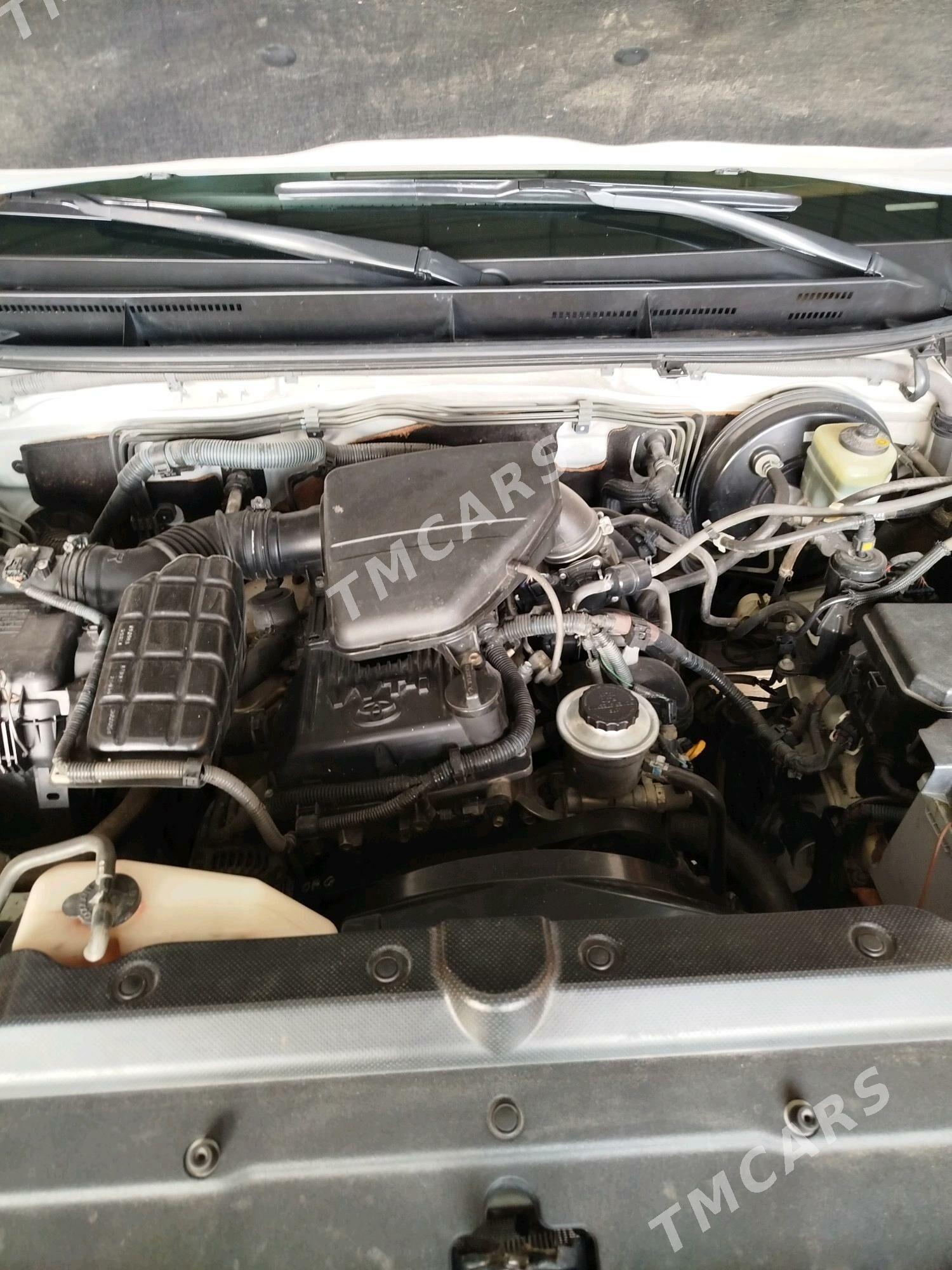 Toyota Land Cruiser Prado 2011 - 450 000 TMT - Dostluk - img 3