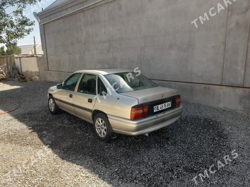 Opel Vectra 1992 - 45 000 TMT - Бахарден - img 2