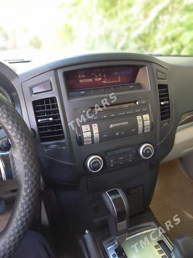Mitsubishi Pajero 2010 - 225 000 TMT - Ашхабад - img 8