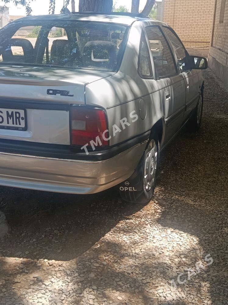 Opel Vectra 1990 - 31 000 TMT - Байрамали - img 9