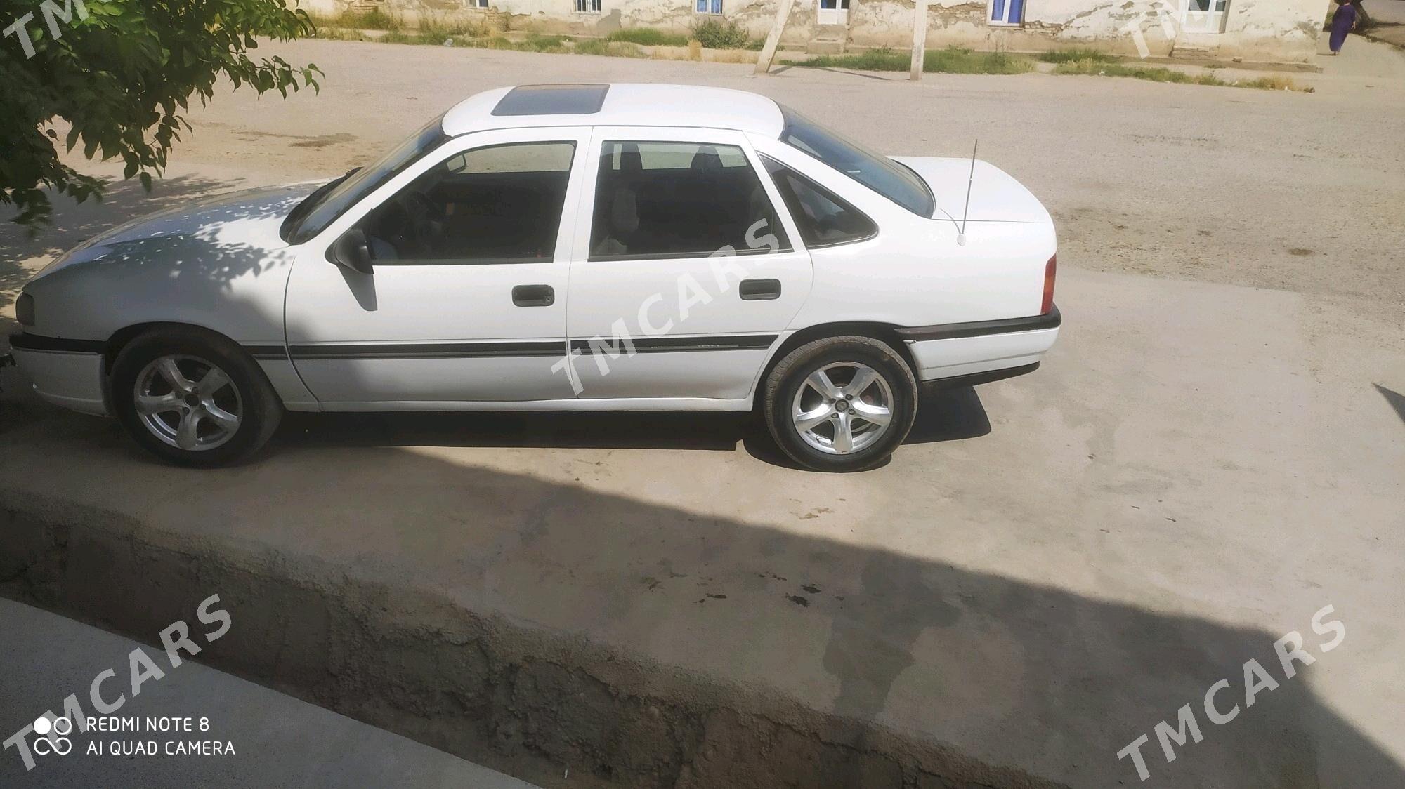Opel Vectra 1992 - 40 000 TMT - Теджен - img 8