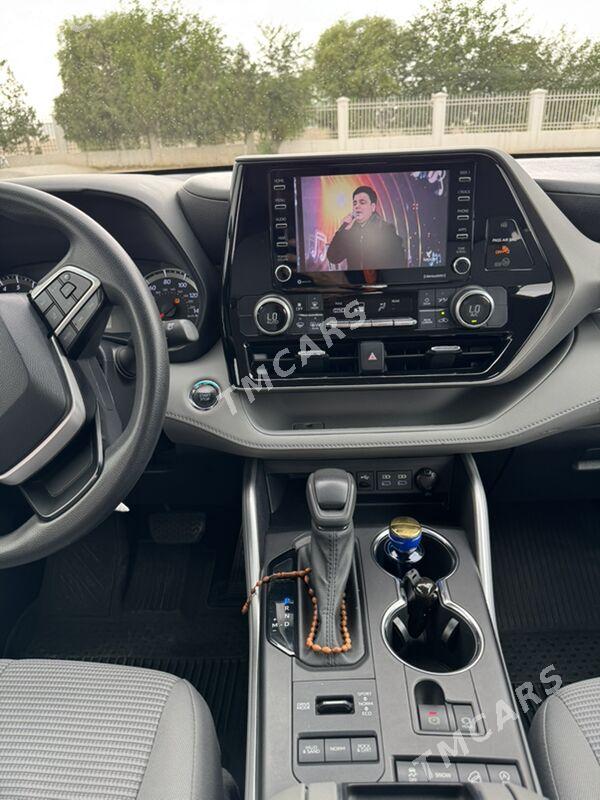Toyota Highlander 2022 - 520 000 TMT - Ашхабад - img 5