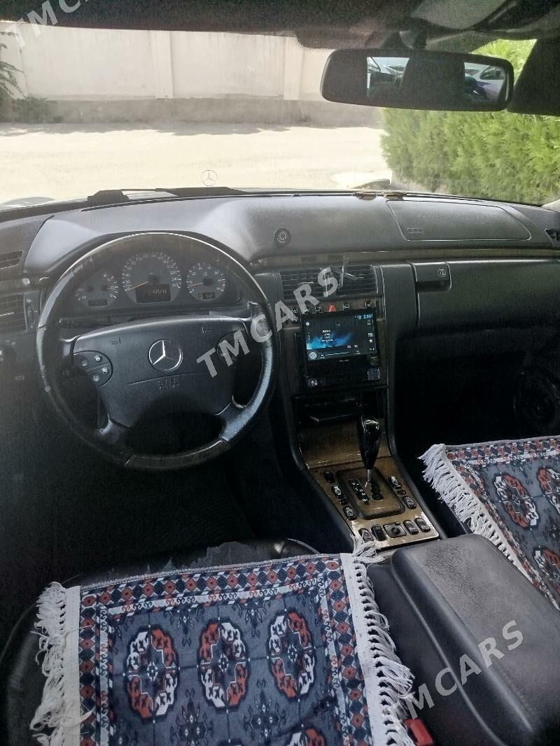 Mercedes-Benz E320 2001 - 110 000 TMT - Aşgabat - img 5