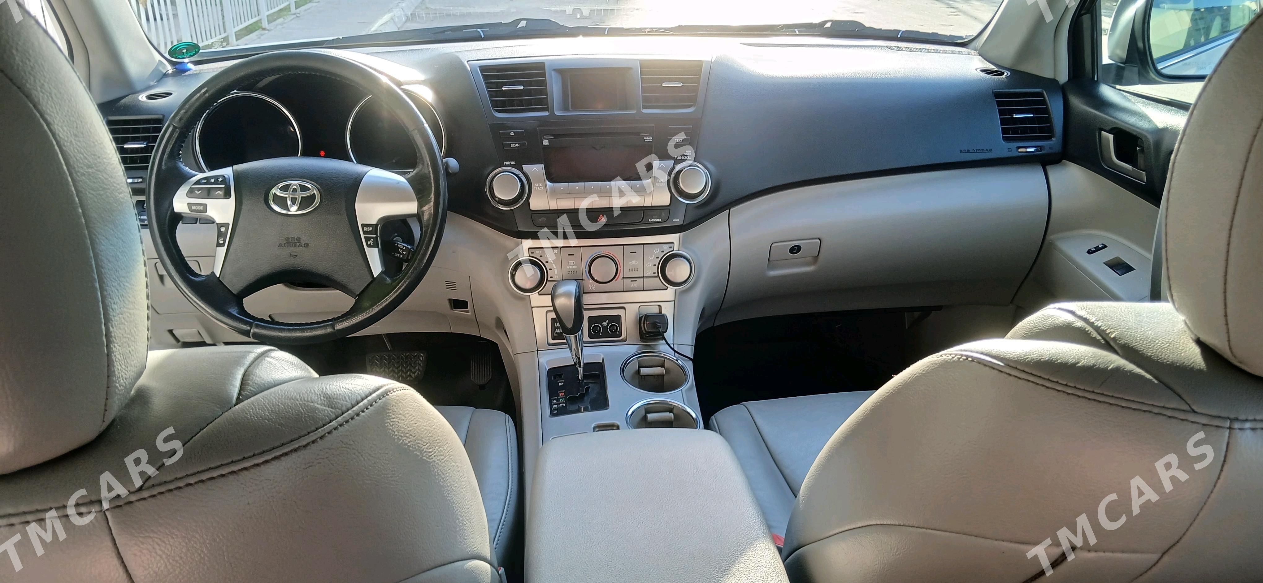 Toyota Highlander 2012 - 350 000 TMT - Туркменабат - img 9