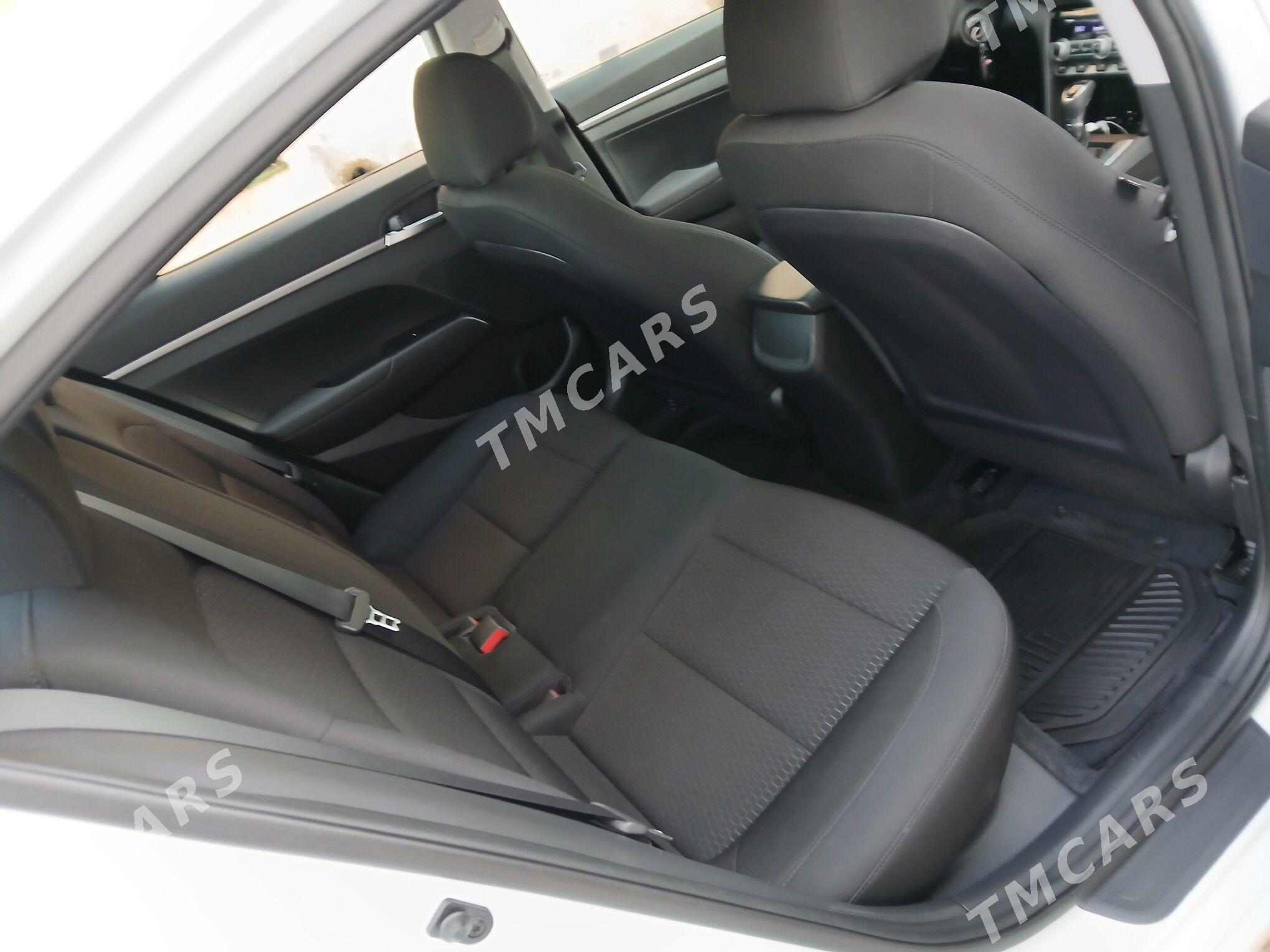 Hyundai Elantra 2020 - 225 000 TMT - 10 мкр - img 6